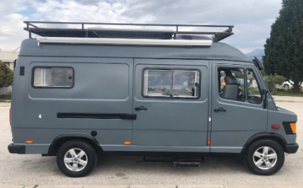 Mercedes Benz 207 D